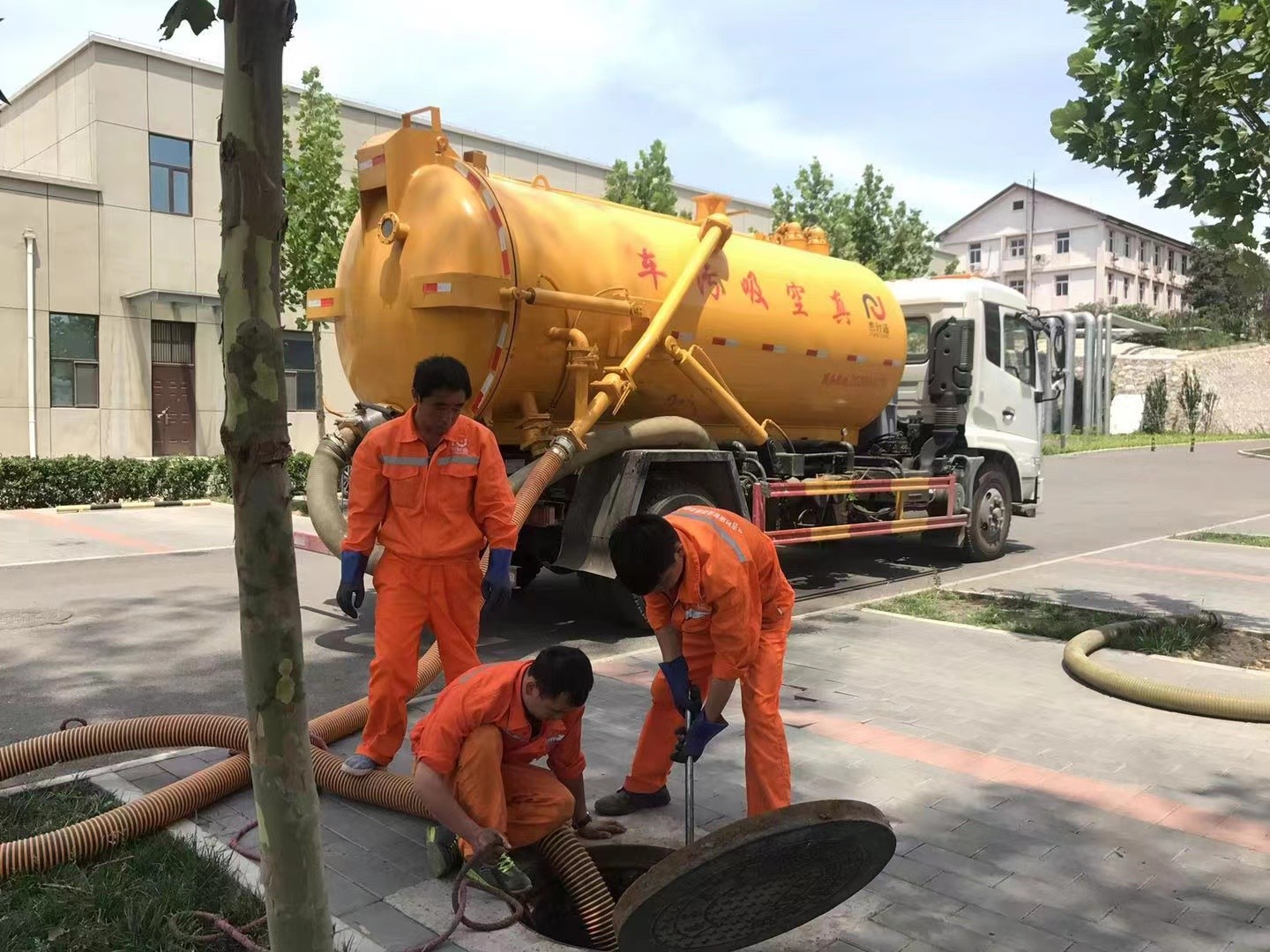 锦州化粪池清理与5-8吨吸粪车施工效率分析